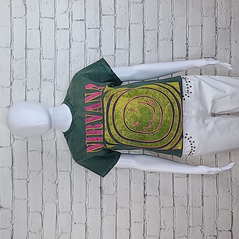 Licensed Band Merch Nirvana Smiley Face Relaxed Graphic Tee Green/Yellow Multi
